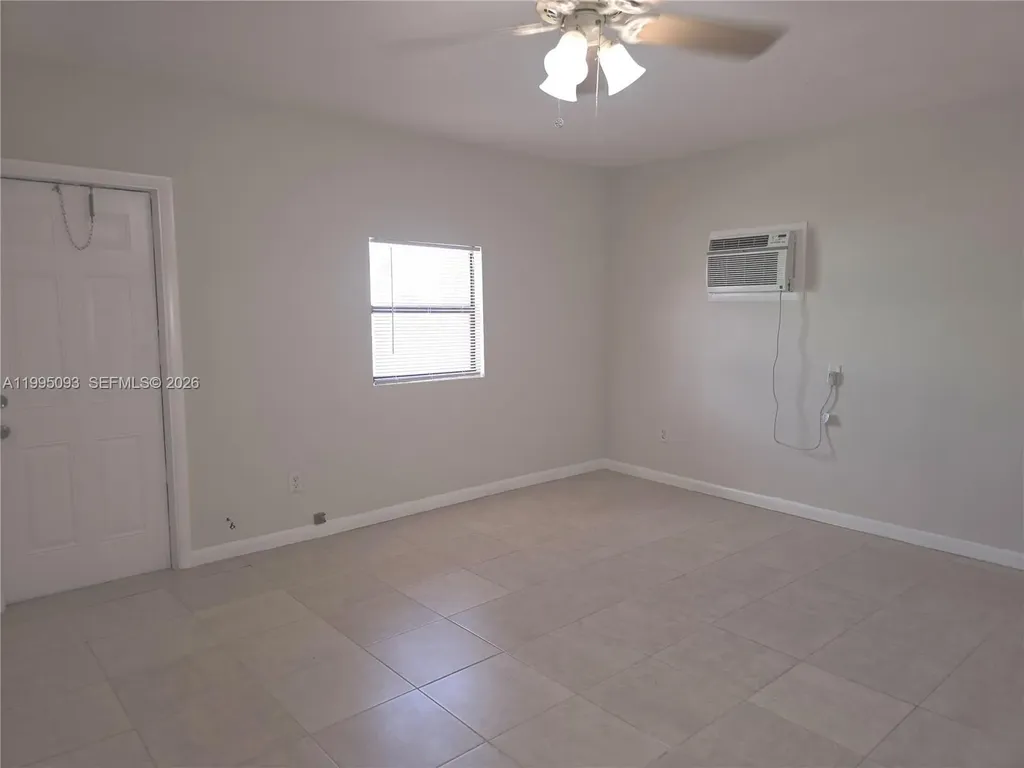 1723 Thomas Street Hollywood FL 33020