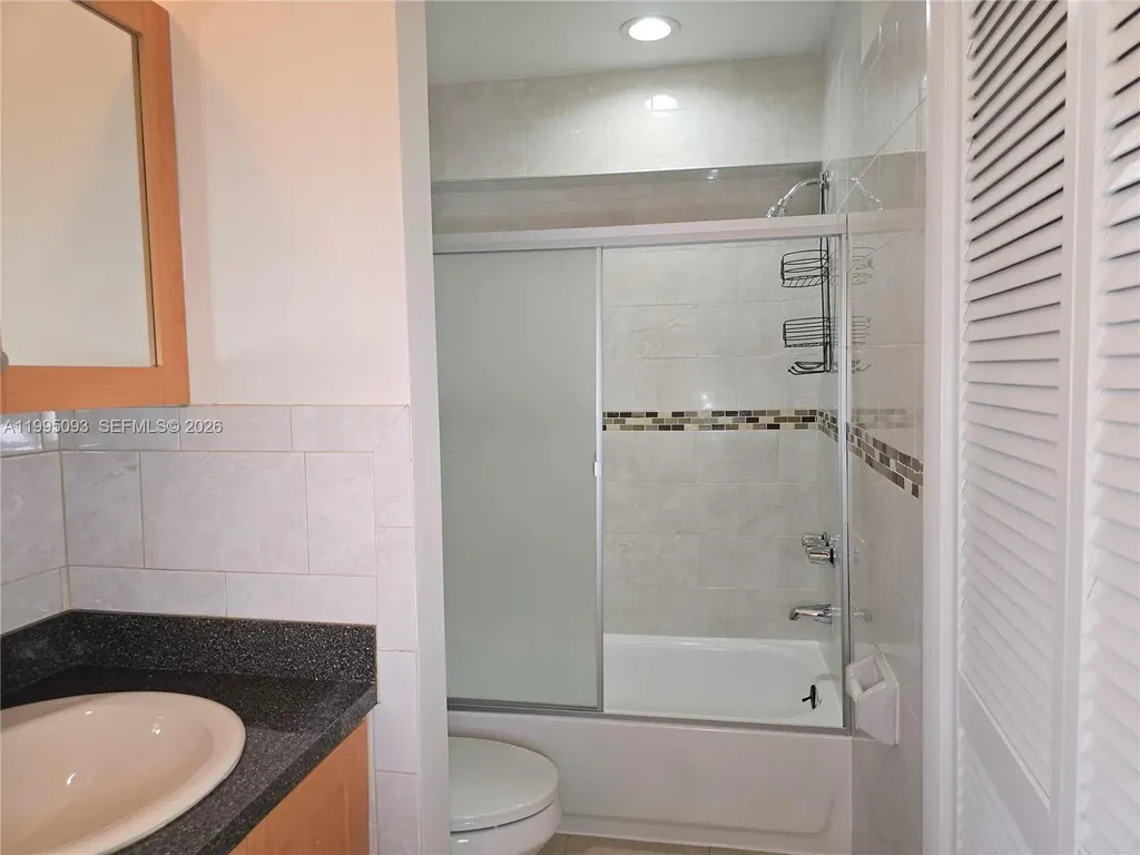 1723 Thomas Street Hollywood FL 33020
