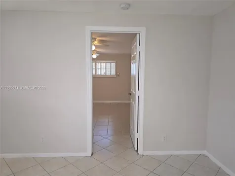 1723 Thomas Street Hollywood FL 33020