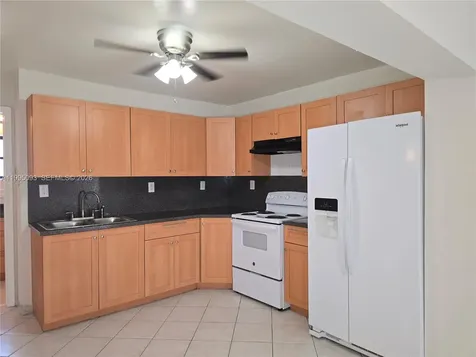 1723 Thomas Street Hollywood FL 33020