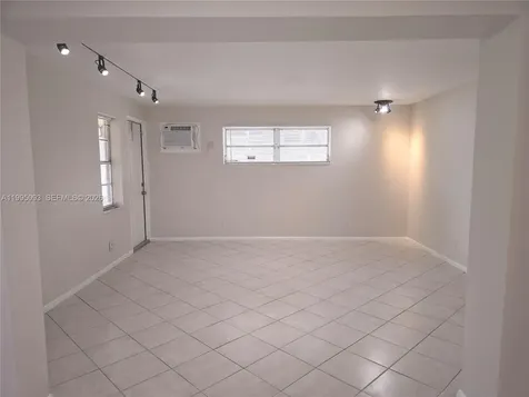 1723 Thomas Street Hollywood FL 33020