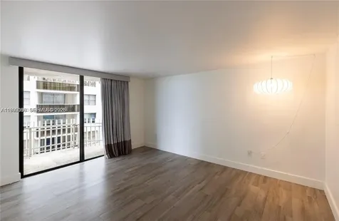 6061 Collins Avenue Miami Beach FL 33140