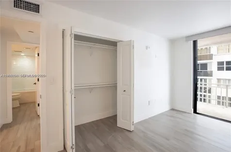 6061 Collins Avenue Miami Beach FL 33140