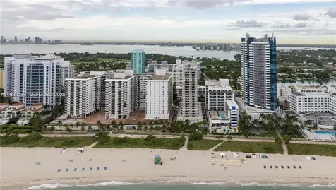 6061 Collins Avenue Miami Beach FL 33140