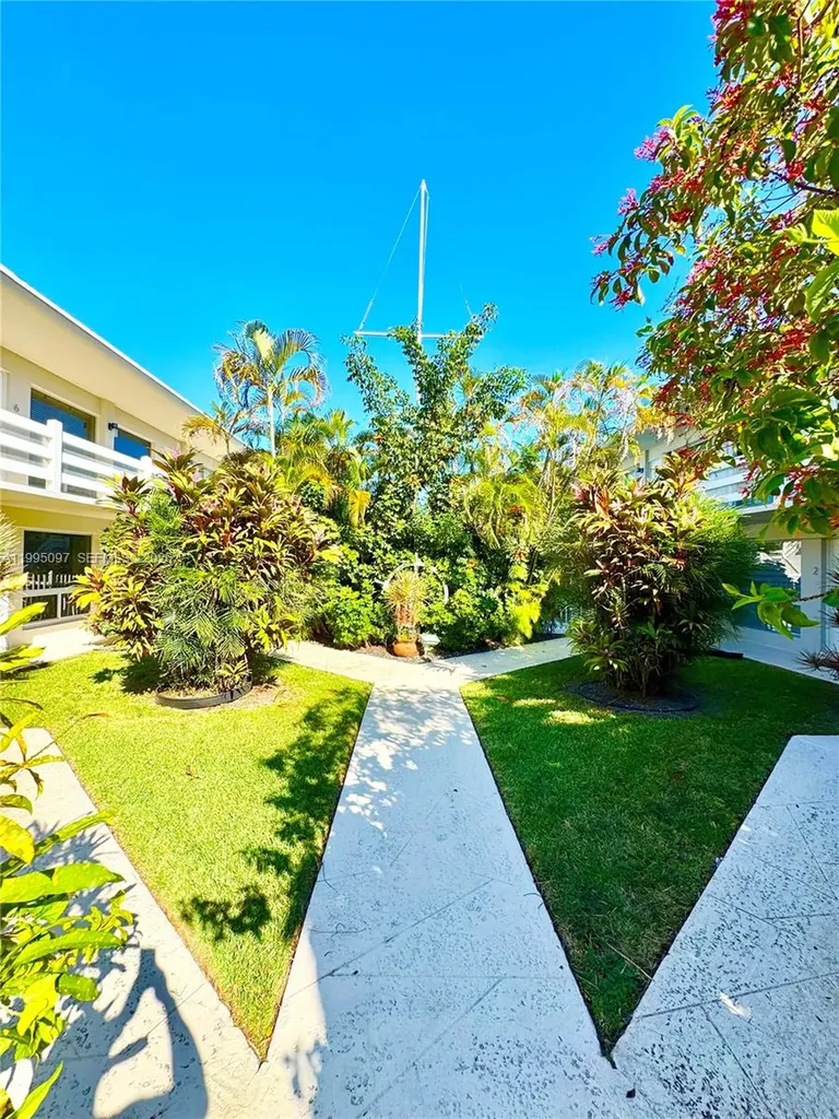 1601 SE 15 Fort Lauderdale FL 33316