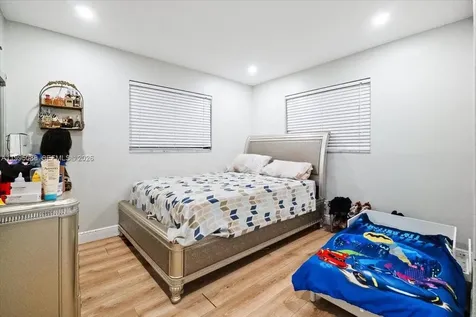 5402 NW 25th Terrace Tamarac FL 33309