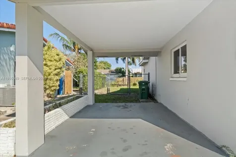5402 NW 25th Terrace Tamarac FL 33309