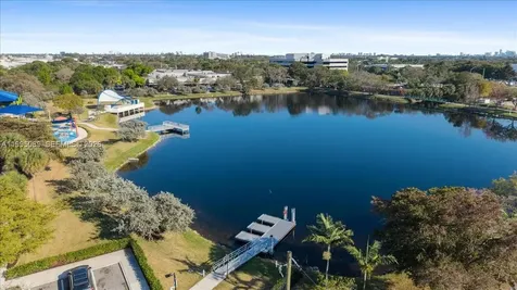 5402 NW 25th Terrace Tamarac FL 33309