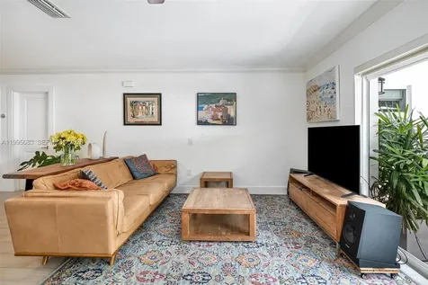 1437 Baracoa Avenue Coral Gables FL 33146