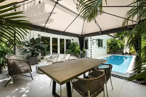1437 Baracoa Avenue Coral Gables FL 33146
