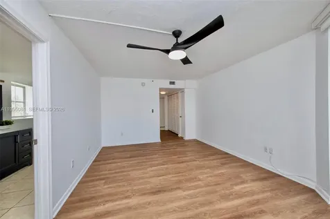 20850 San Simeon Way Miami FL 33179