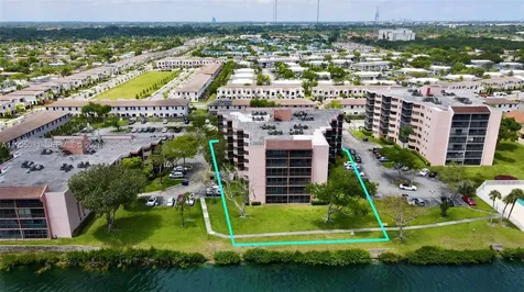 20850 San Simeon Way Miami FL 33179