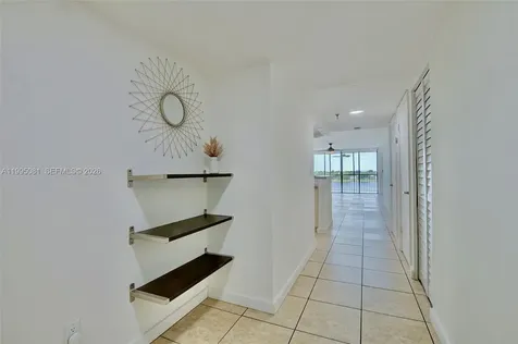 20850 San Simeon Way Miami FL 33179