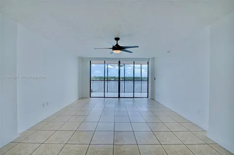 20850 San Simeon Way Miami FL 33179