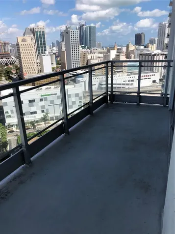 90 SW 3rd Street Miami FL 33130