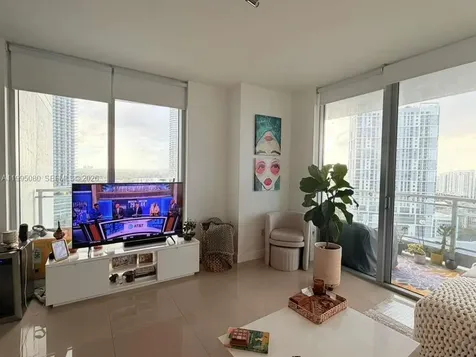 90 SW 3rd Street Miami FL 33130