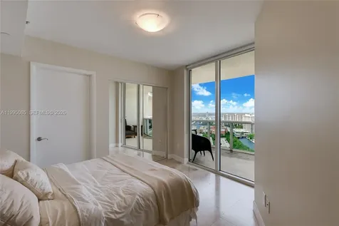 17201 Collins Avenue Sunny Isles Beach FL 33160
