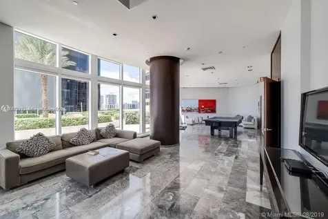 17201 Collins Avenue Sunny Isles Beach FL 33160