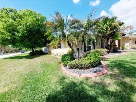4031 Santa Barbara Sebring FL 33875