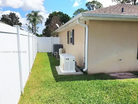 4031 Santa Barbara Sebring FL 33875