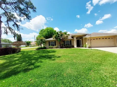 4031 Santa Barbara Sebring FL 33875