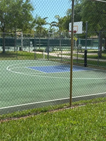 10669 SW 113th Place Miami FL 33176