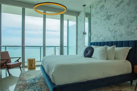 888 Biscayne Boulevard Miami FL 33132