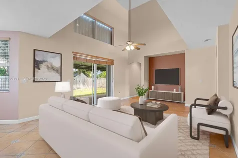 1925 SE 17th Court Homestead FL 33035