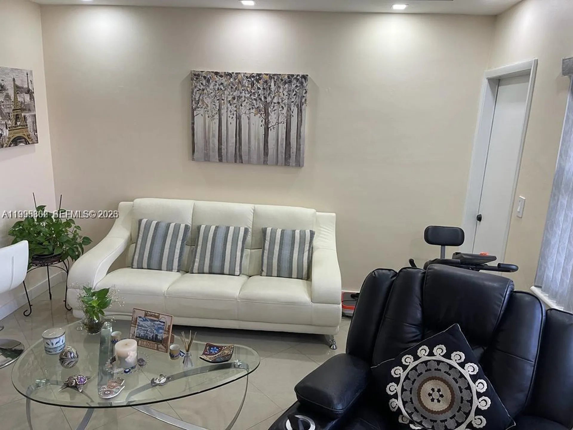 3200 NE 7th Court Pompano Beach FL 33062
