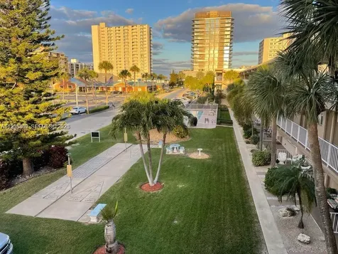 3200 NE 7th Court Pompano Beach FL 33062