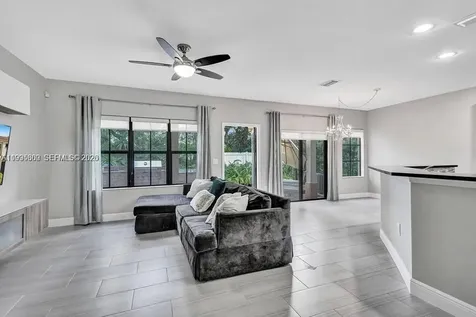 4749 N Grand Cypress Circle N Coconut Creek FL 33073