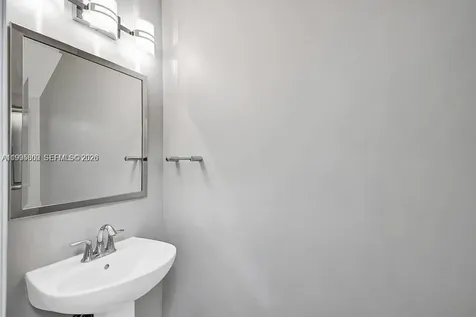 4749 N Grand Cypress Circle N Coconut Creek FL 33073