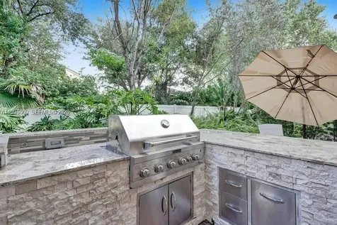 4749 N Grand Cypress Circle N Coconut Creek FL 33073