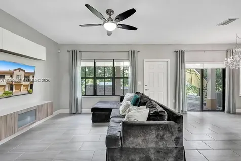 4749 N Grand Cypress Circle N Coconut Creek FL 33073