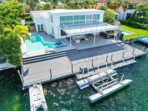 1055 Stillwater Drive Miami Beach FL 33141