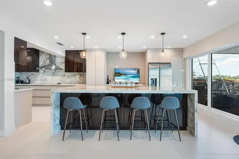 1055 Stillwater Drive Miami Beach FL 33141