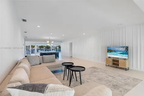 1055 Stillwater Drive Miami Beach FL 33141
