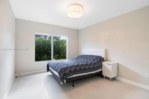 1055 Stillwater Drive Miami Beach FL 33141