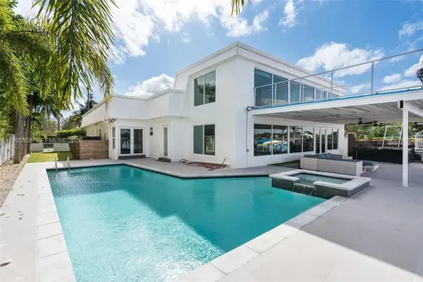 1055 Stillwater Drive Miami Beach FL 33141