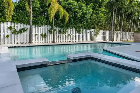 1055 Stillwater Drive Miami Beach FL 33141