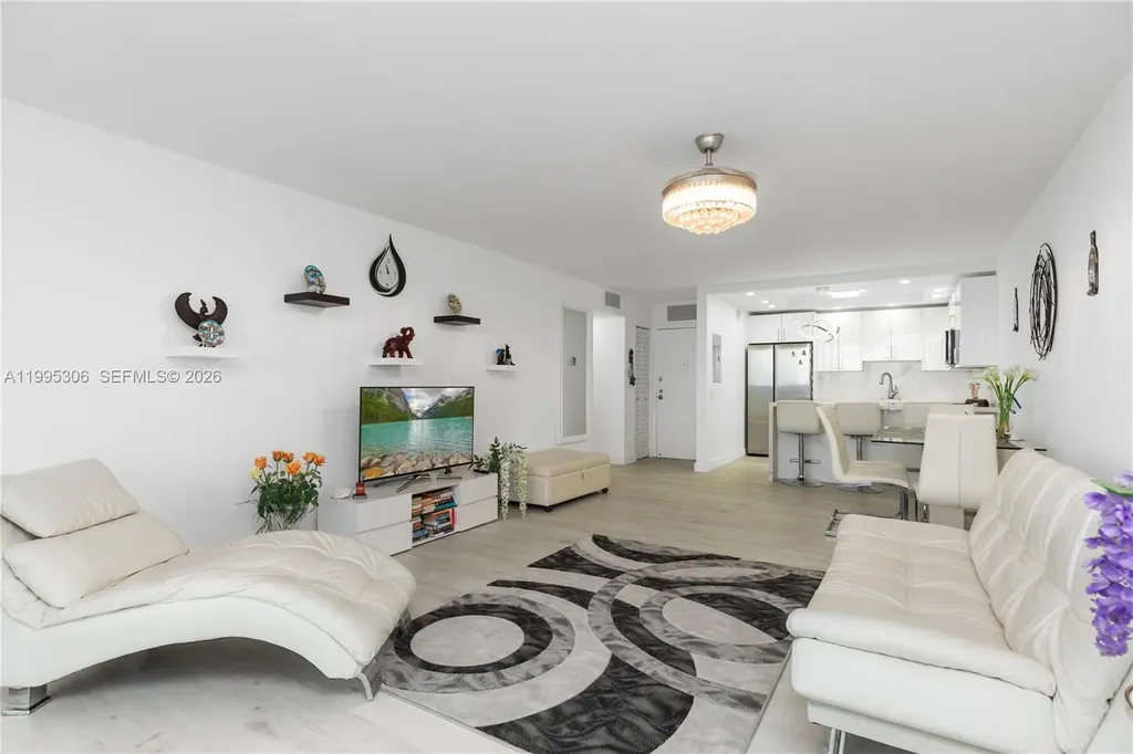 2201 S Ocean Drive Hollywood FL 33019