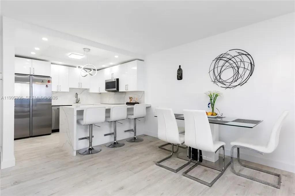 2201 S Ocean Drive Hollywood FL 33019