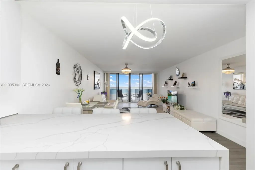 2201 S Ocean Drive Hollywood FL 33019