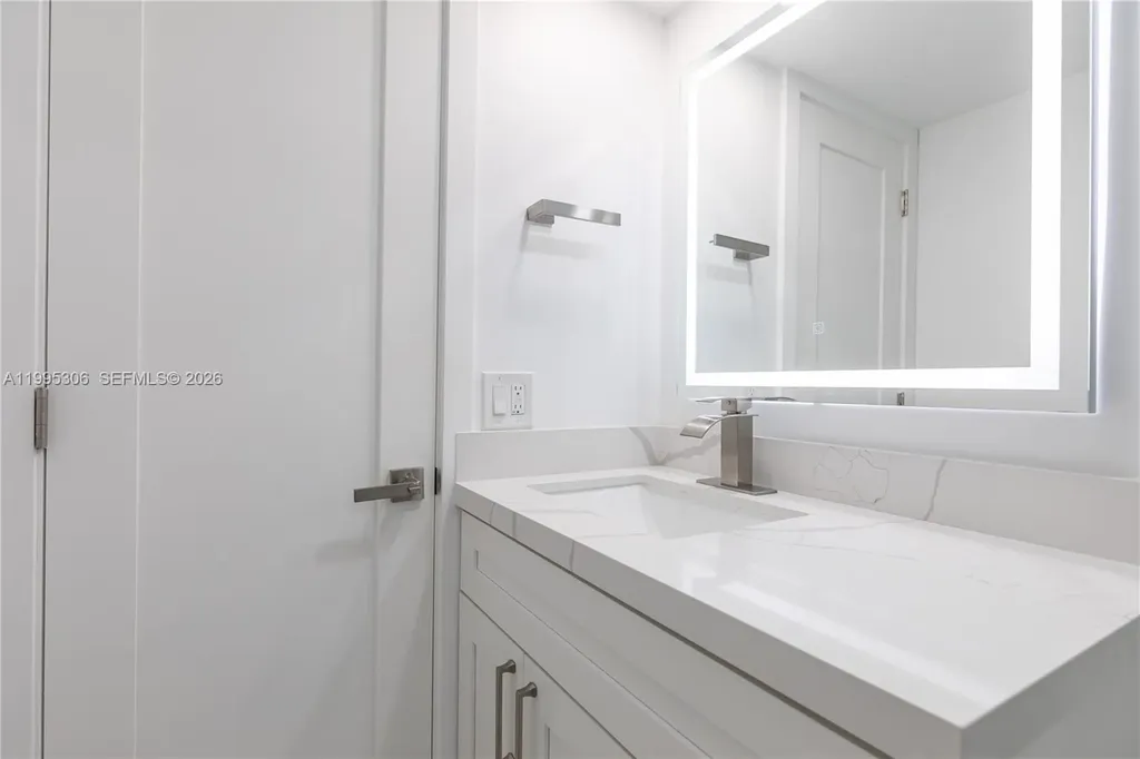 2201 S Ocean Drive Hollywood FL 33019