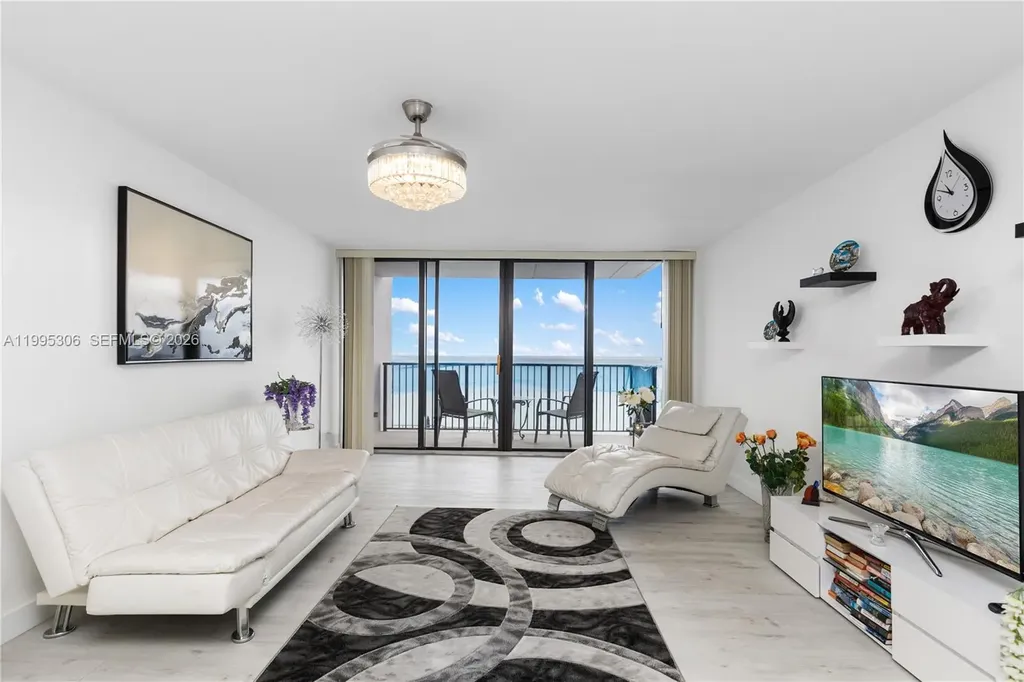 2201 S Ocean Drive Hollywood FL 33019