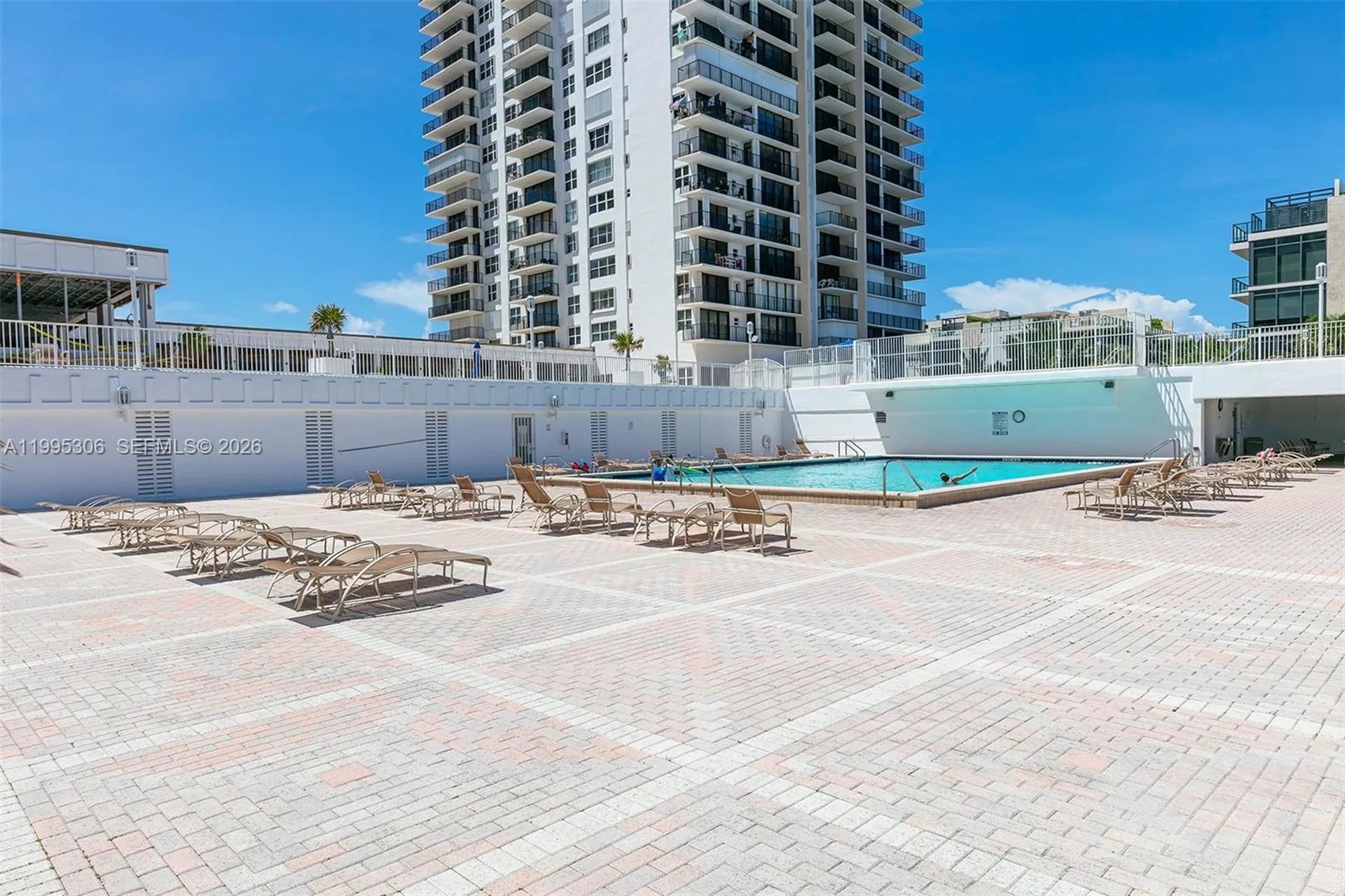 2201 S Ocean Drive Hollywood FL 33019