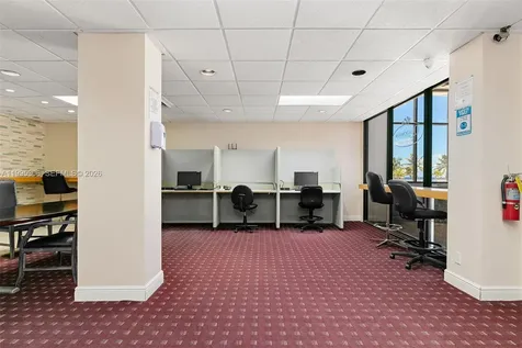 2201 S Ocean Drive Hollywood FL 33019