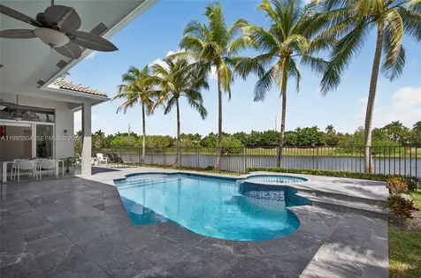 1396 Victoria Isle Drive Weston FL 33327