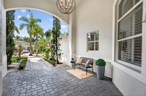 1396 Victoria Isle Drive Weston FL 33327