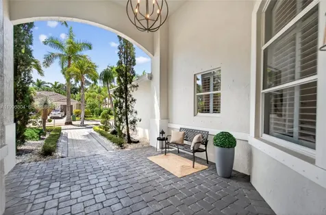 1396 Victoria Isle Drive Weston FL 33327